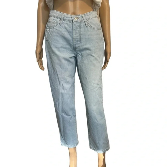 Forever 21 Denim - Forever 21 Light Wash Jeans